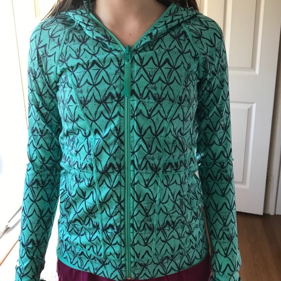 Ivivva reversible sweatshirt, size 12, EUC - Picture 4 of 4